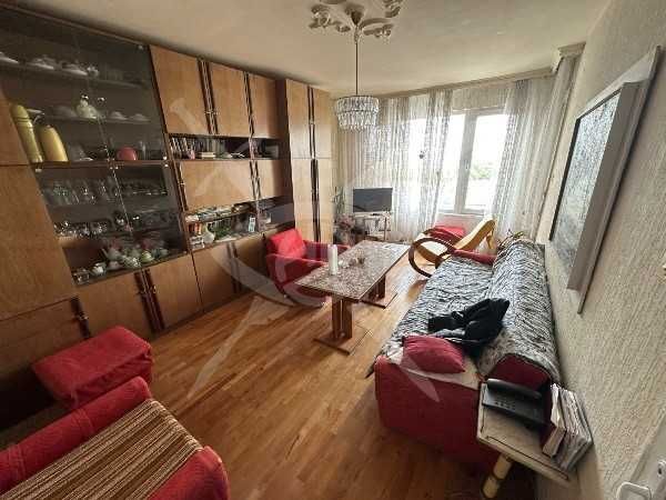 Продава се Тристаен апартамент в Пловдив, Христо Смирненски - 82 кв.м за 2257 €/кв.м - Снимка #2