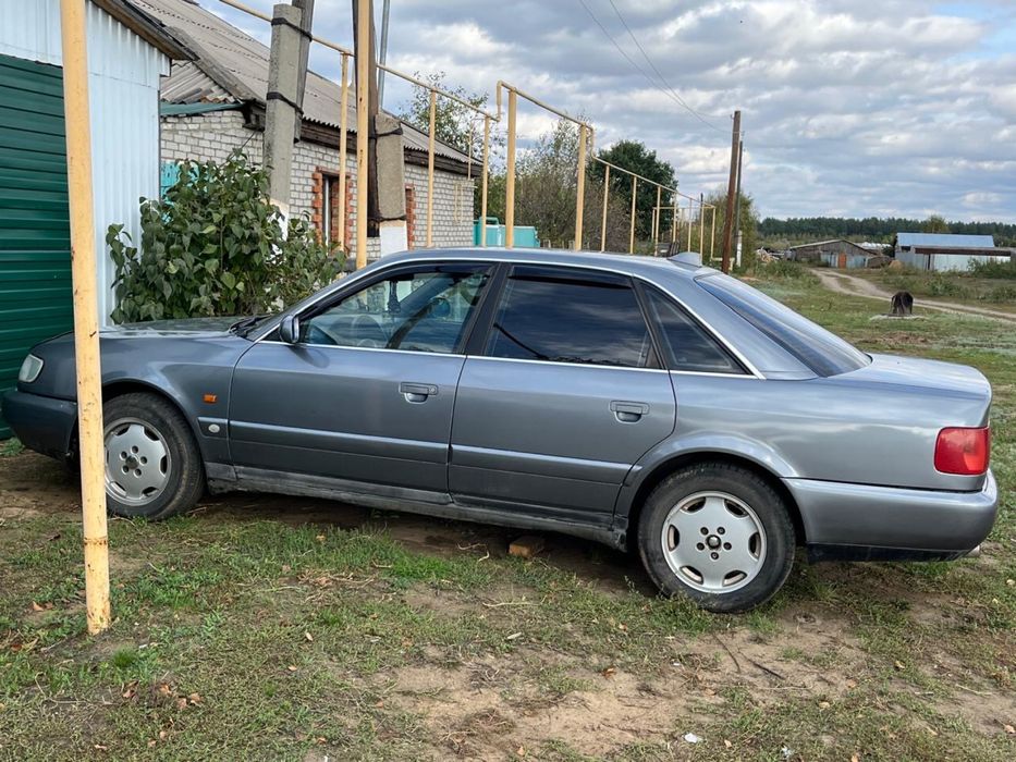 Audi A6 C4 объем 2.6