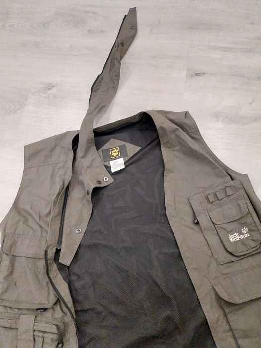 Jack Wolfskin-XL-разм.,мъжки елек с джобове,летен ,за туризм,лов рибол