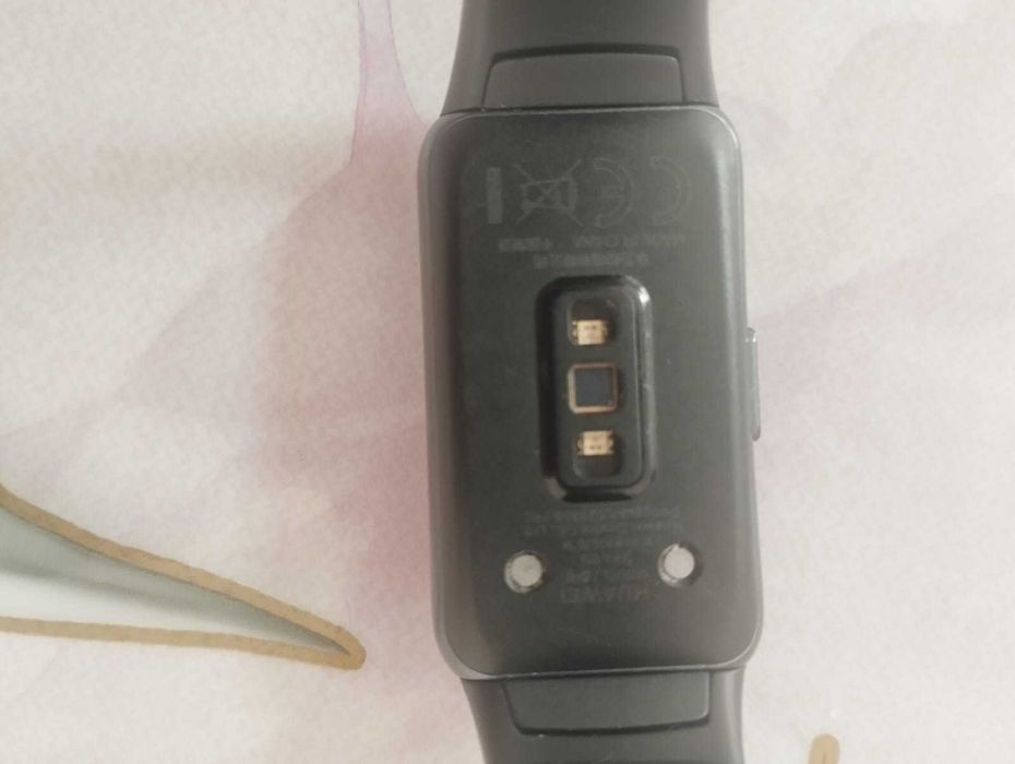 Смарт-часы Huawei Band 8 (FRA-B19)