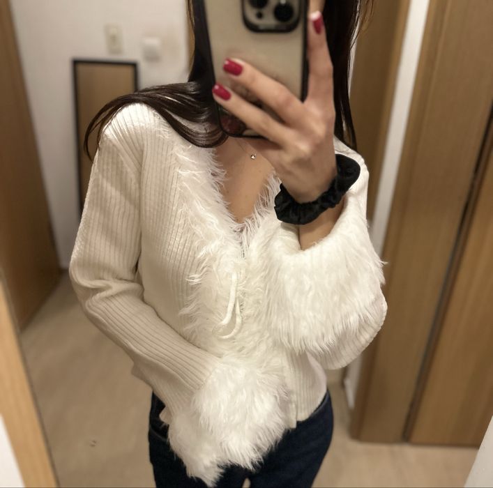 Нови жилетки и пуловери - намалени цени