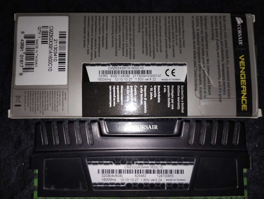 Corsair 16GB (8x2) DDR3 1600Mhz