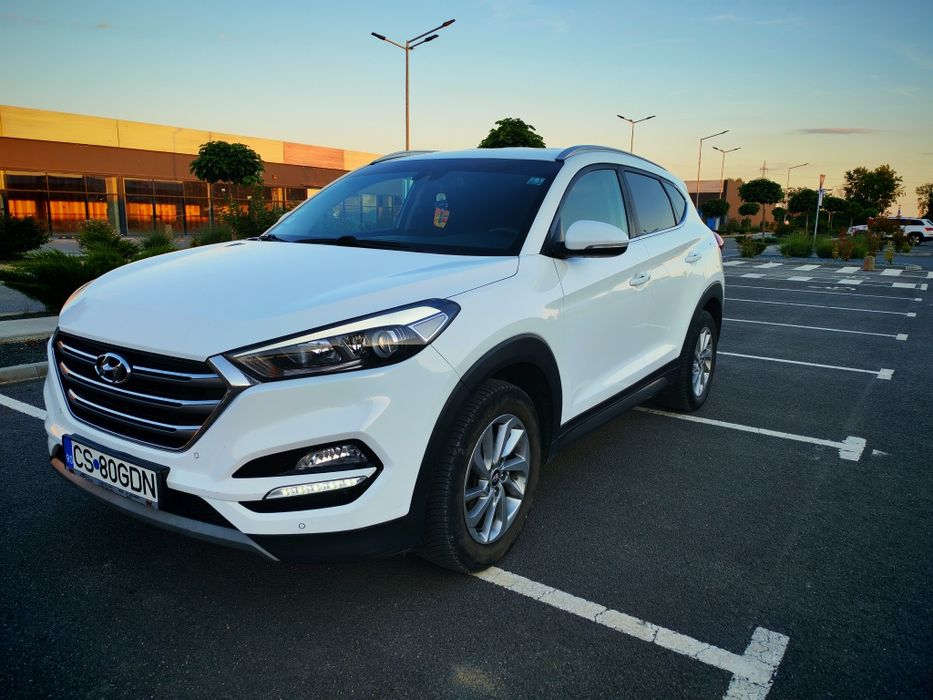 Hyundai Tucson 1.7 CRDi, 141 CP Automată – Echipare Premium Luxury 2017