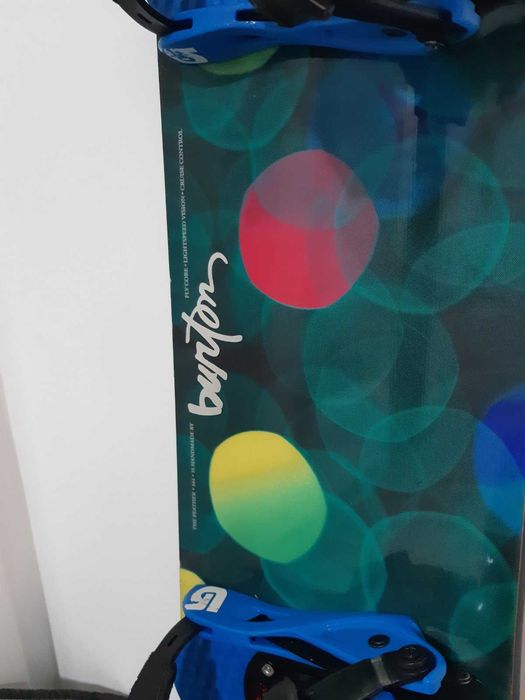 Placa snowboard Burton 144 cm cu legaturi Burton marimea M