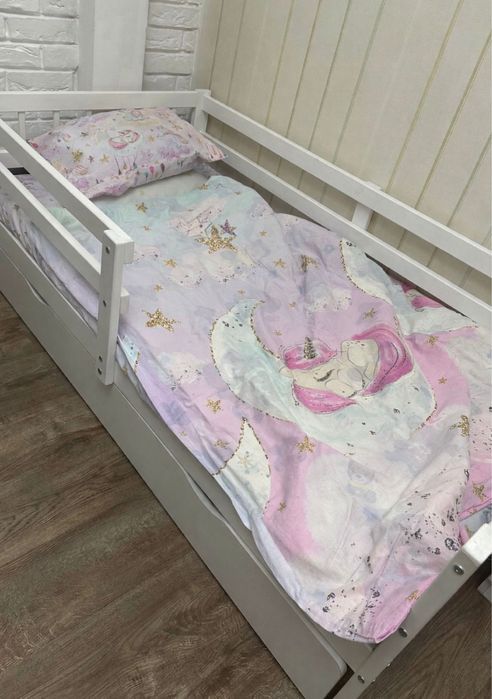 Кровать детская деревянная