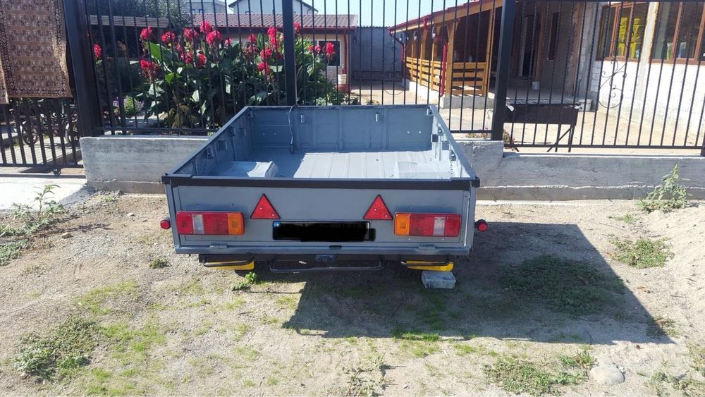 Remorca auto inscrisa