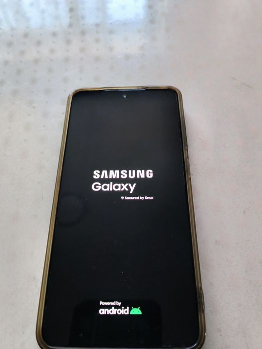Продам Samsung s21fe
