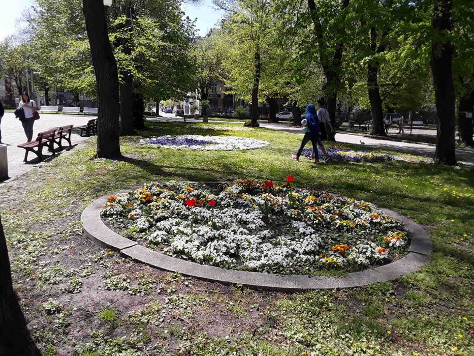 Дава се под наем Тристаен апартамент в София, Център - 100 кв.м за 857.82 € - Снимка #10