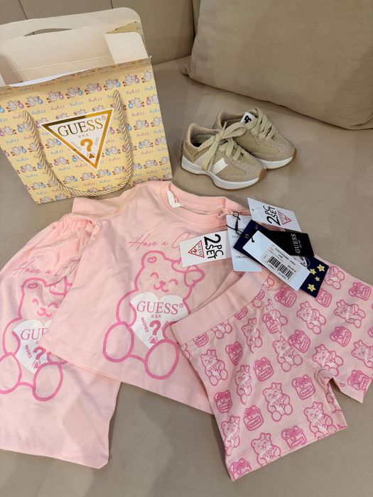 Бебешки сет Guess нов