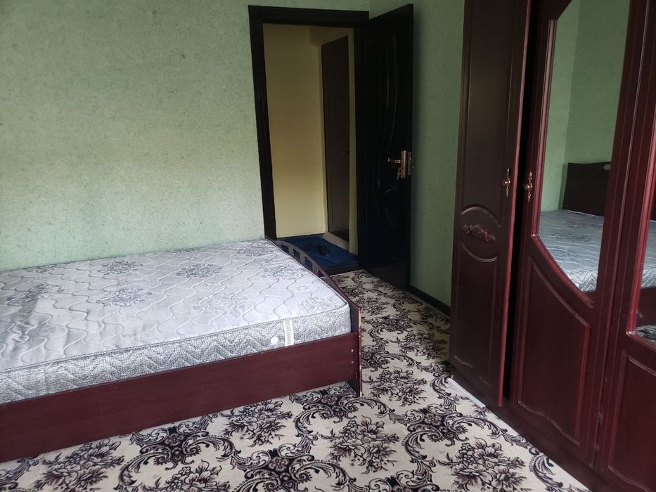 5-мкр.,Орбита томонда жойлашган 2 хонали квартира ижарага берилади