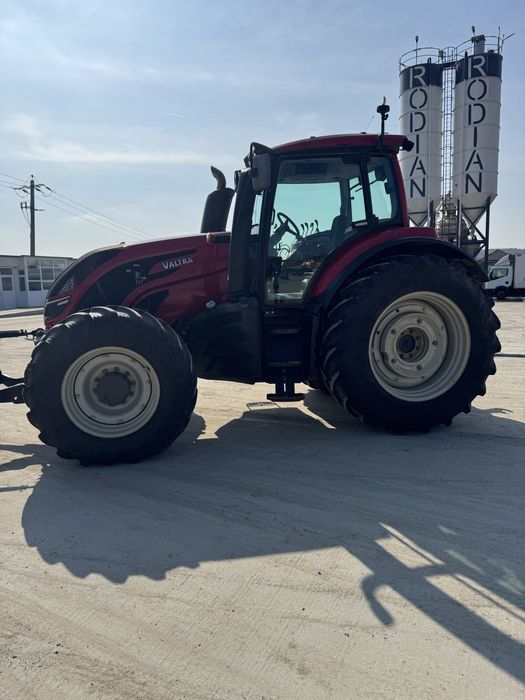 Tractor VALTRA T194