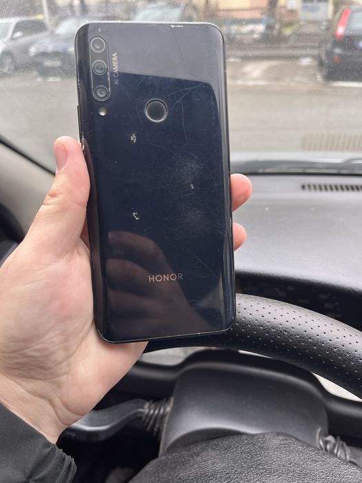 Honor 9X pentru piese sau se poate folosi si asa