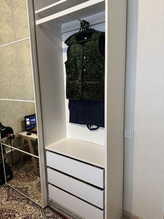 Айнасы бар шкаф-купе сатылады