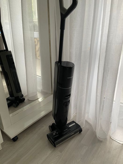 Моющий вертикальный пылесос dreame