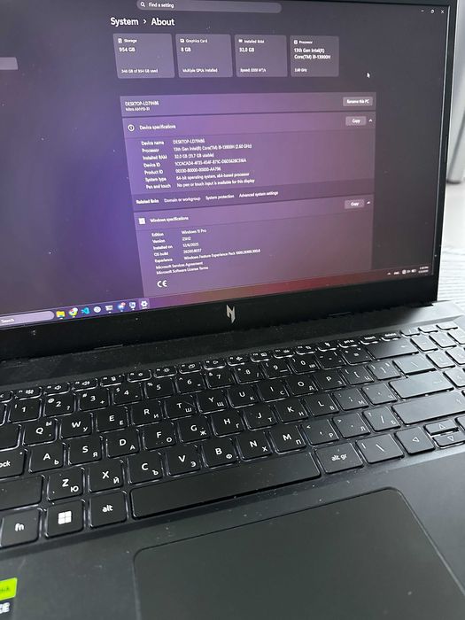 Геймърски лаптоп Gaming Laptop Acer Nitro V 15 (ANV15-51) i9 / RTX 4060 / 32GB RAM / 1TB SSD