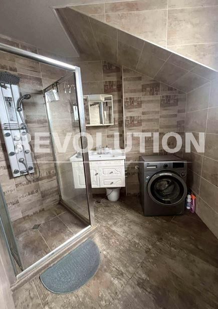 Дава се под наем Тристаен апартамент в Варна, Колхозен пазар - 70 кв.м за 598.23 € - Снимка #5