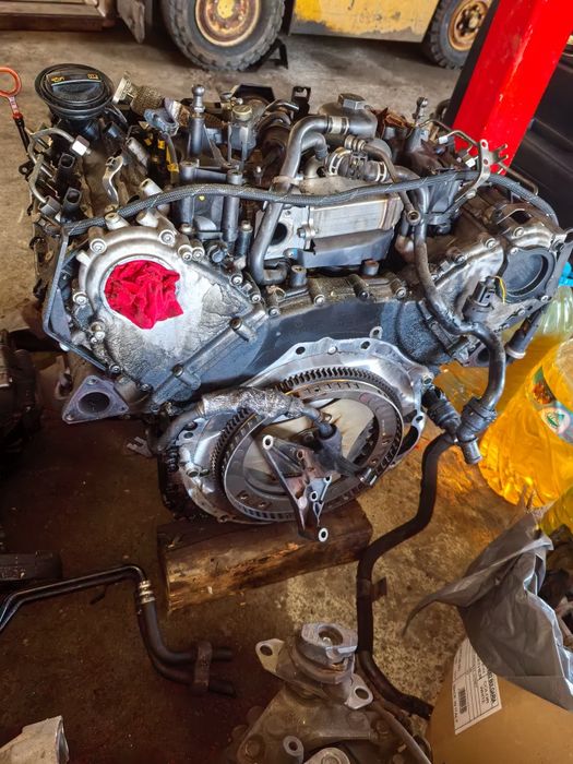 Двигател - Audi-q7 S-Line QUATTRO TDI-2008г-233кс
