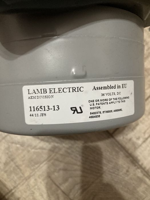 Motor aspirator masina de spalat pardoseli