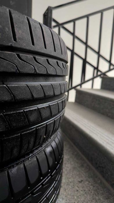 Продам Разноширокие шины 245/35/19---275/30/19