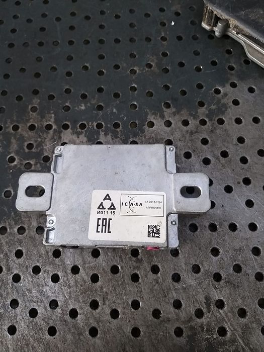 Modul amplificator antena gps bmw seria 5 g30 g31 935830204 21889810 52511416