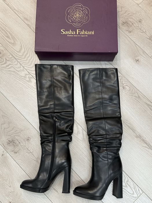 Сапоги высокие Sasha Fabiani