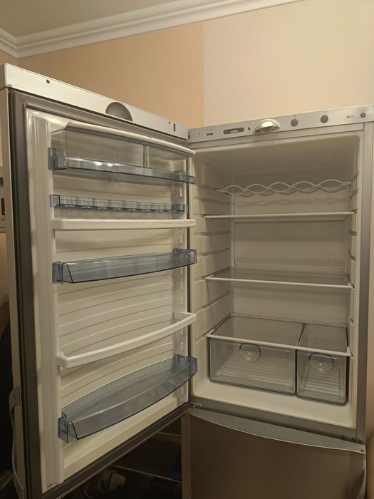 Холодильник с двумя компрессорами