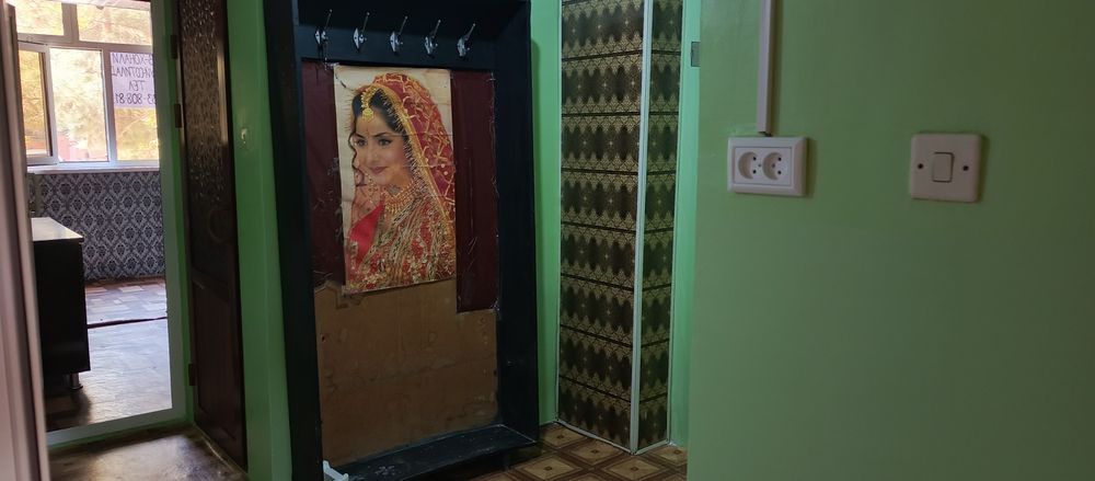 Продается своя квартира 3 комнатная на первом этаже