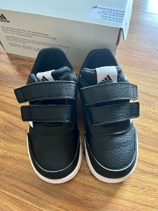 Adidasi Adidas copilasi