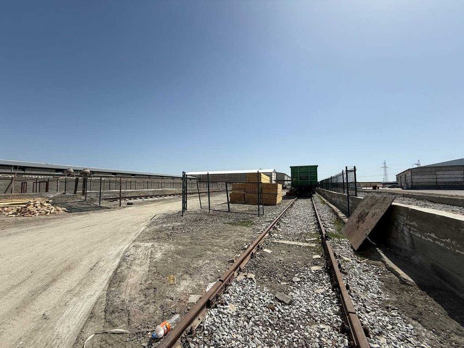 600 m2  omborxona tayyor ofislari bilan birga ijaraga beriladi.