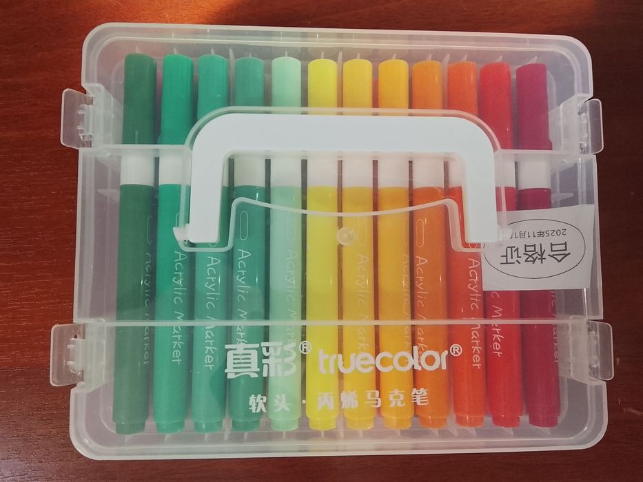 Акриловые маркеры