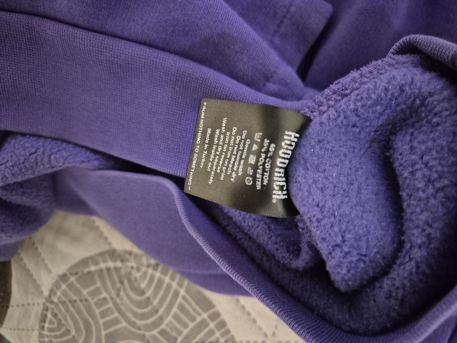 Продавам hoodie размер S