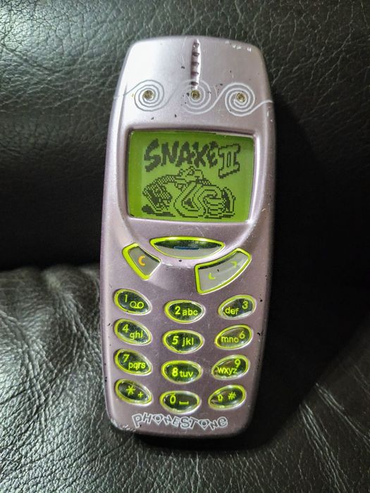 Nokia 3310 Pink ( decodat, lifetimer 17:25)