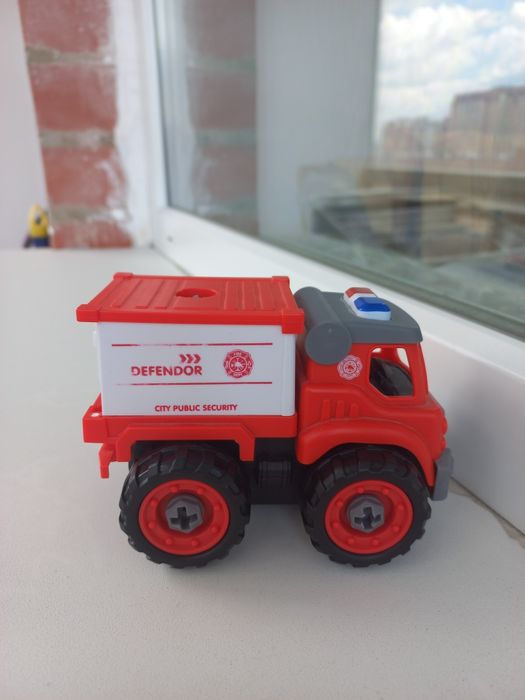 Продам детские машинки