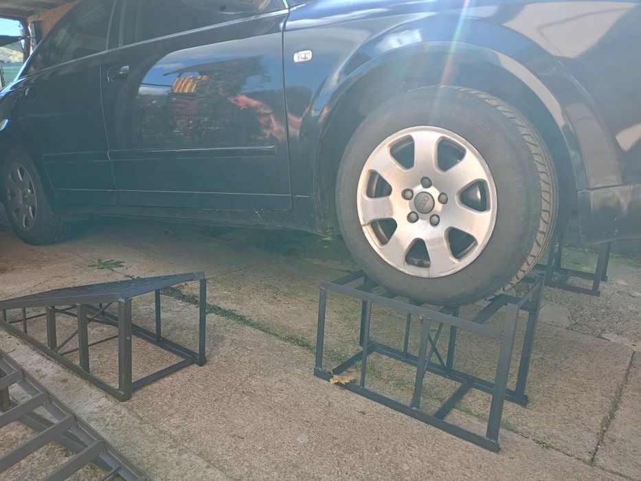 Rampe auto noi sub 3,5T demontabile de la jumătate.