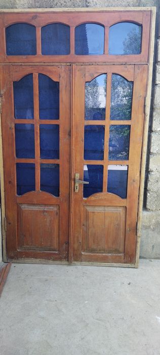 Eshik sotiladi narxini kelishamiz