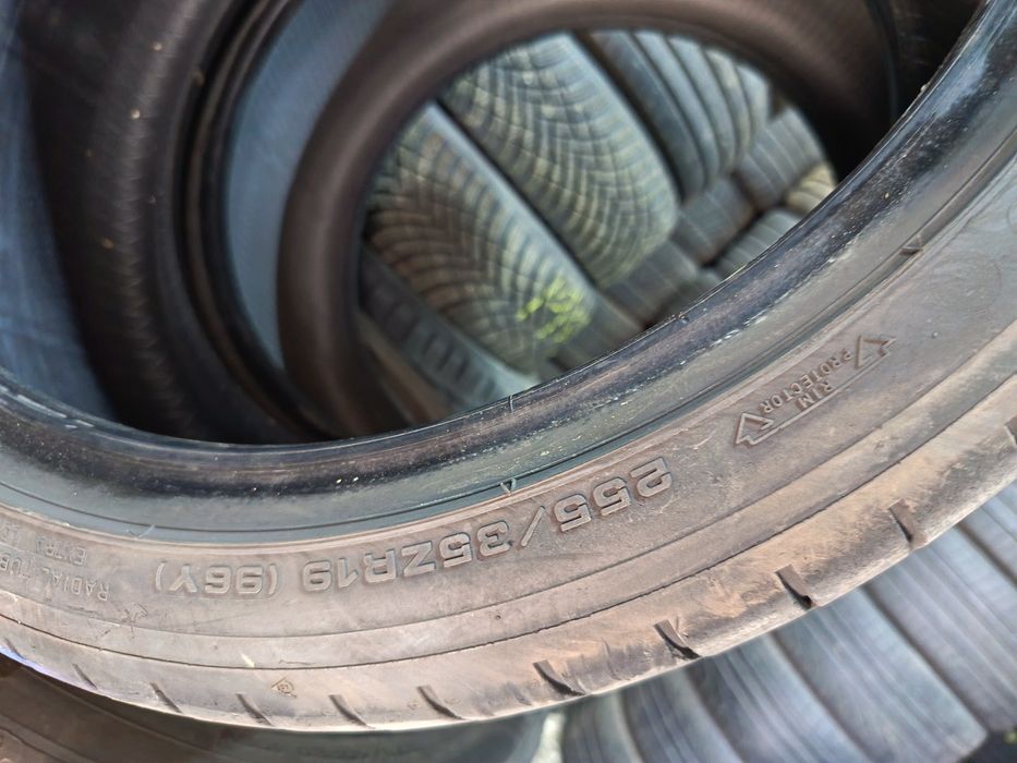 Anvelope vara 255 35 19 dunlop 2020.5.7mm