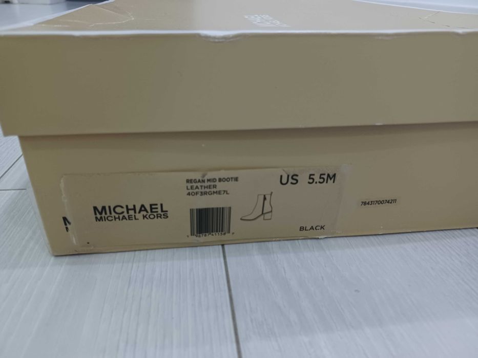 Cizme Michael Kors cu logo NOU cu eticheta