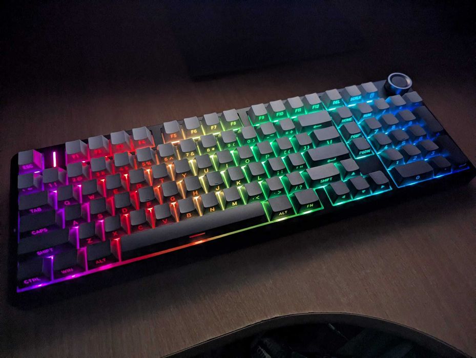 Tastatura noua AULA F99 PRO Mecanică 96% cu Montare Gasket, Hotswap, RGB