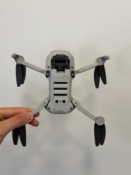 Дрон DJI MINI 2 SE