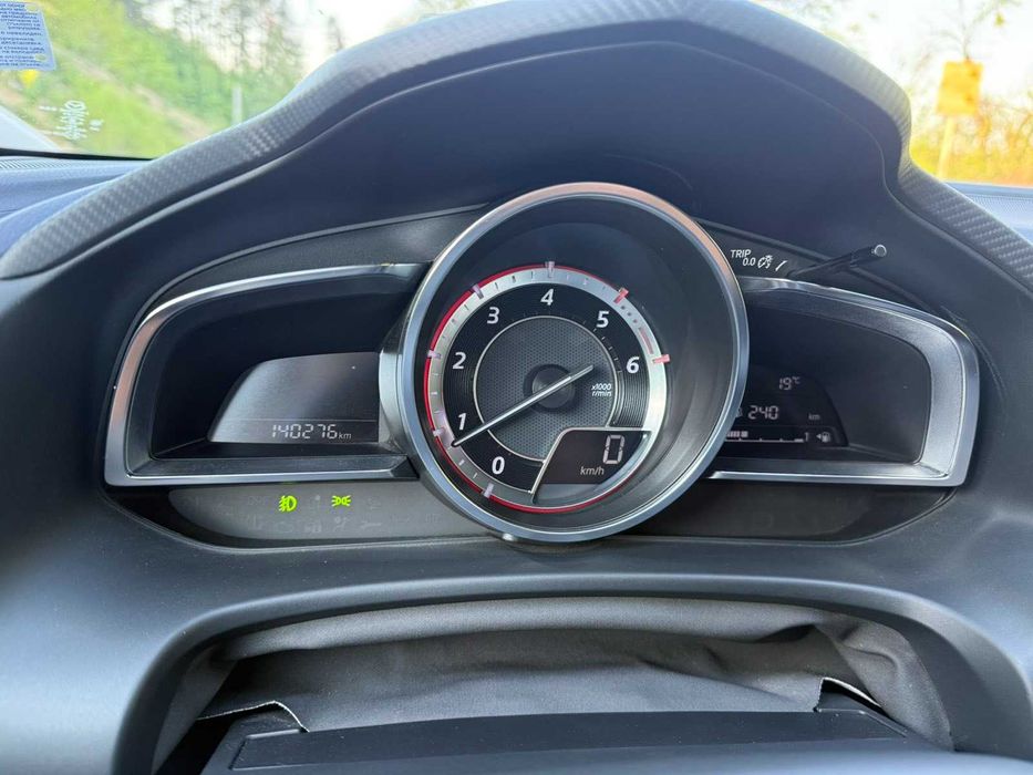 Mazda 3 2.2d Skyactiv Head-Up BOSE