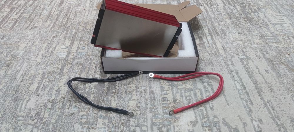 Инвертор 3кВт в авто 12В в 220В