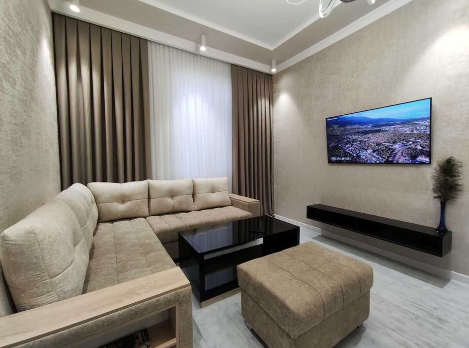 Сдам светлую кв-ру 2-ком 3/8 на улице Шота Руставели ЖК White House А3