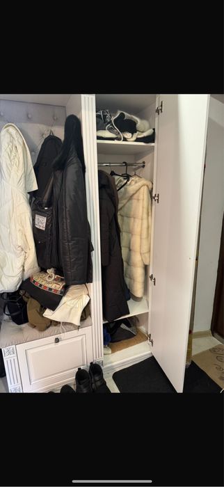 Продам уголок призожей