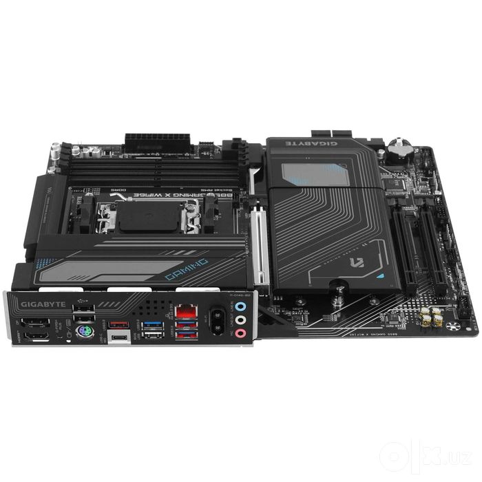 - Материнская плата MB Gigabyte AMD AM5 B850 GAMING X WIFI6E DDR5