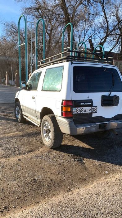 В продаже Mitsubishi Pajero 2.