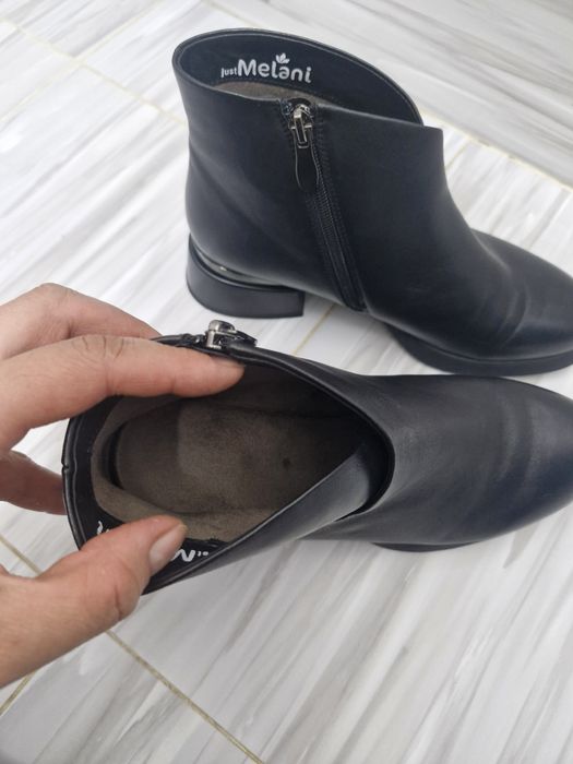 Продаётся женские сапоги