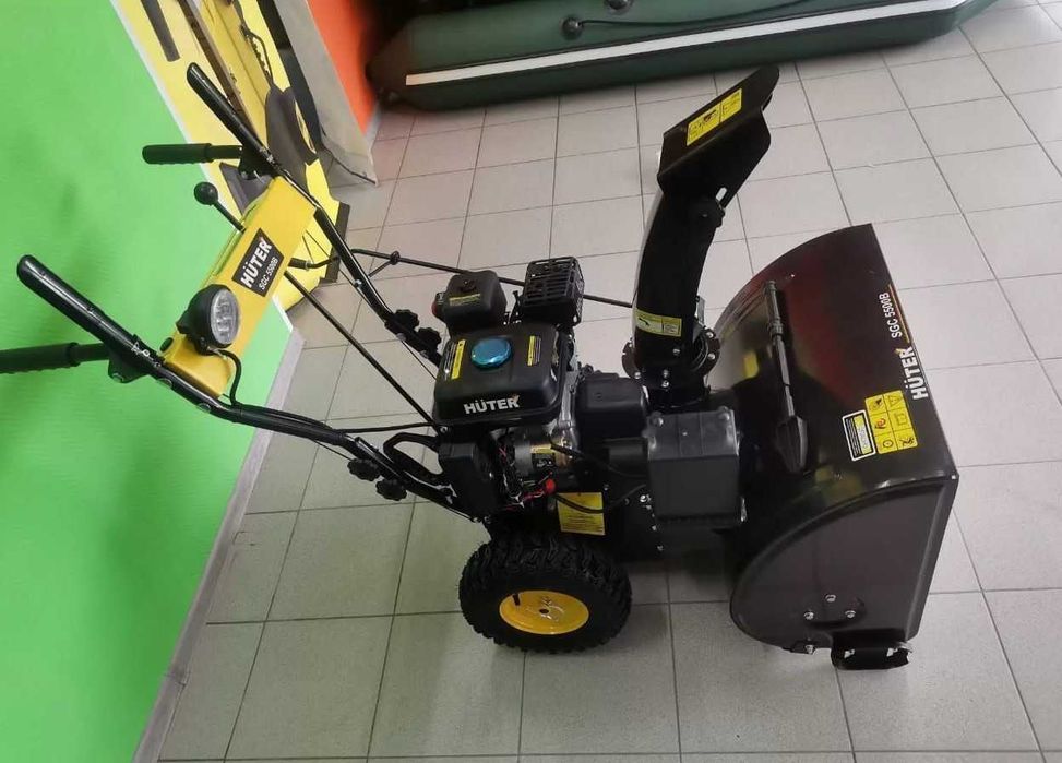 Снегоуборщик Huter SGC 5500B