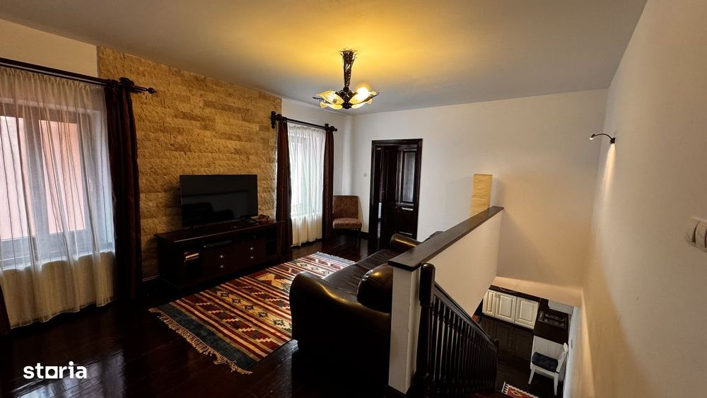 Proprietar-Apt 3 camere de exceptie in Centrul Istoric Str. Pielarilor