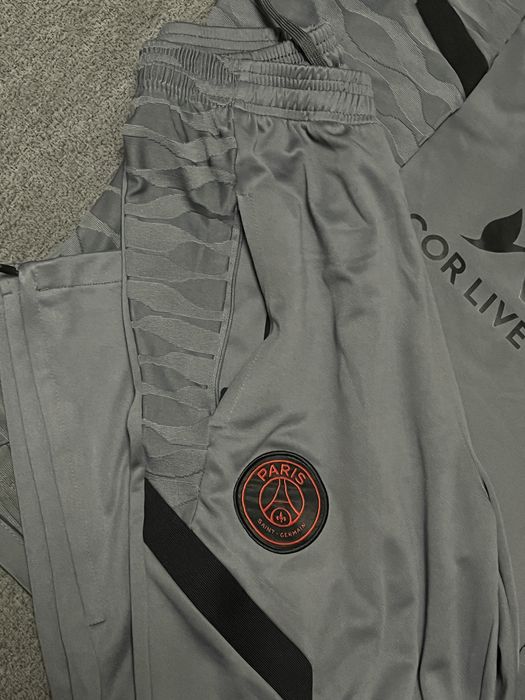 tracksuit psg gri