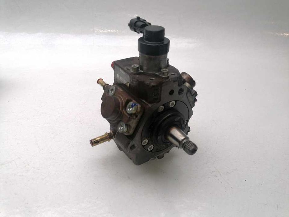 Pompa injectie Mazda 2  1.6 diesel  cod 0445010102